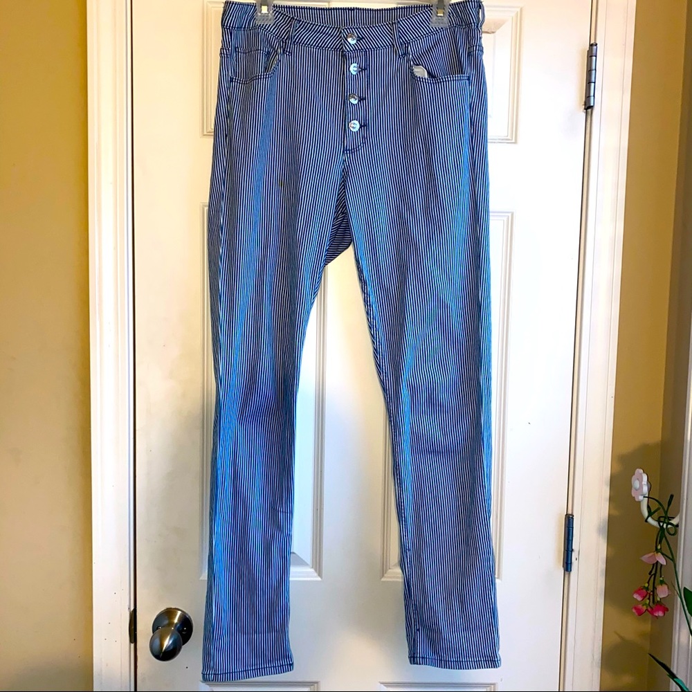 Blue and white pinstripe pants! 👖